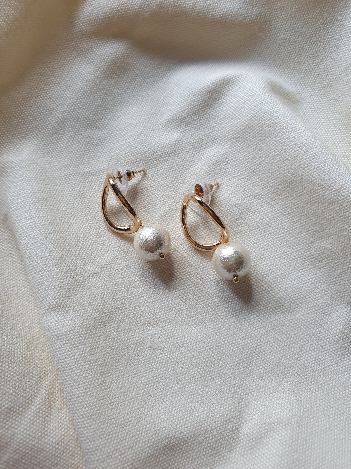 Malgosia Pearl Drop Earrings