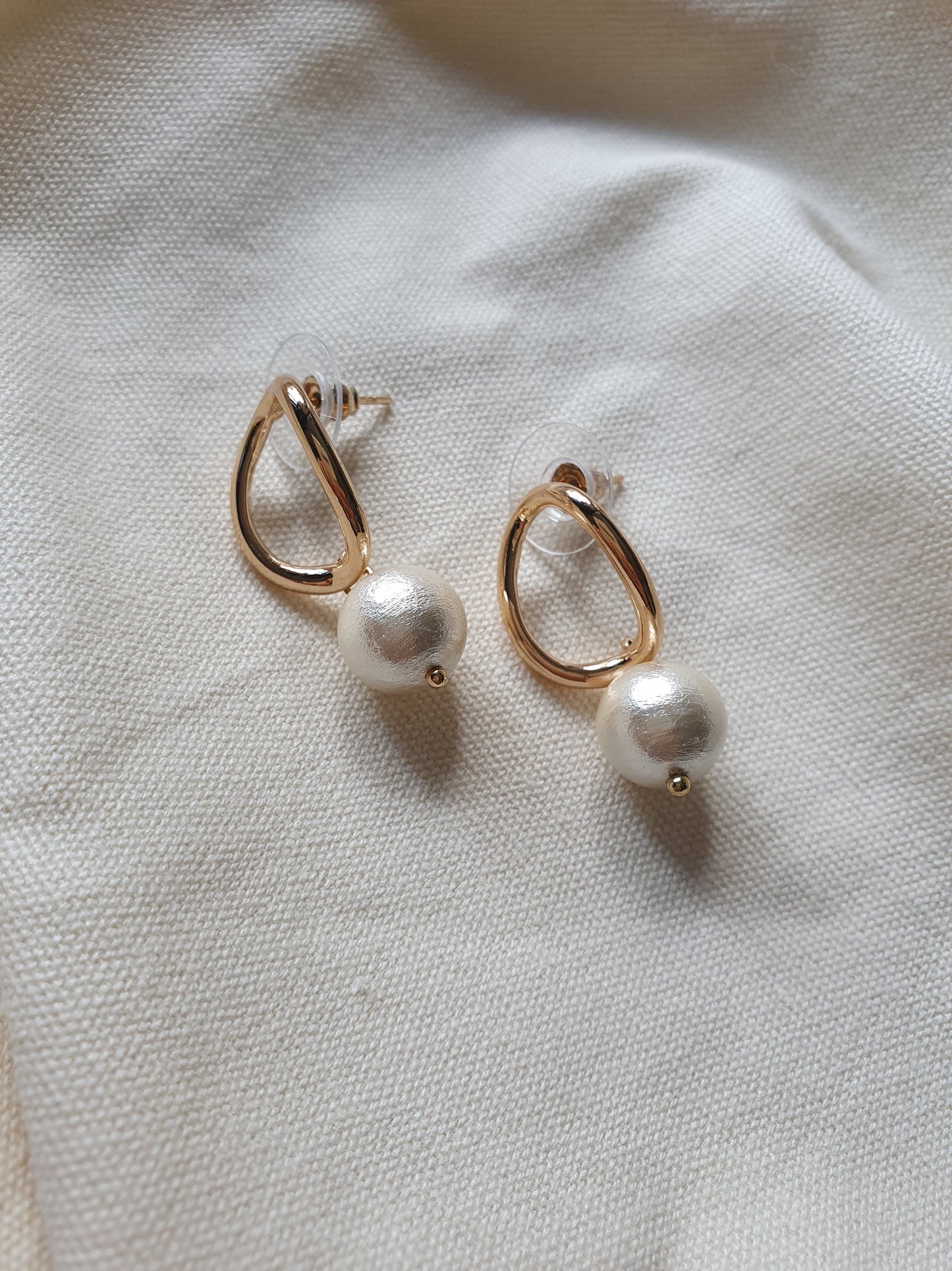 Malgosia Pearl Drop Earrings