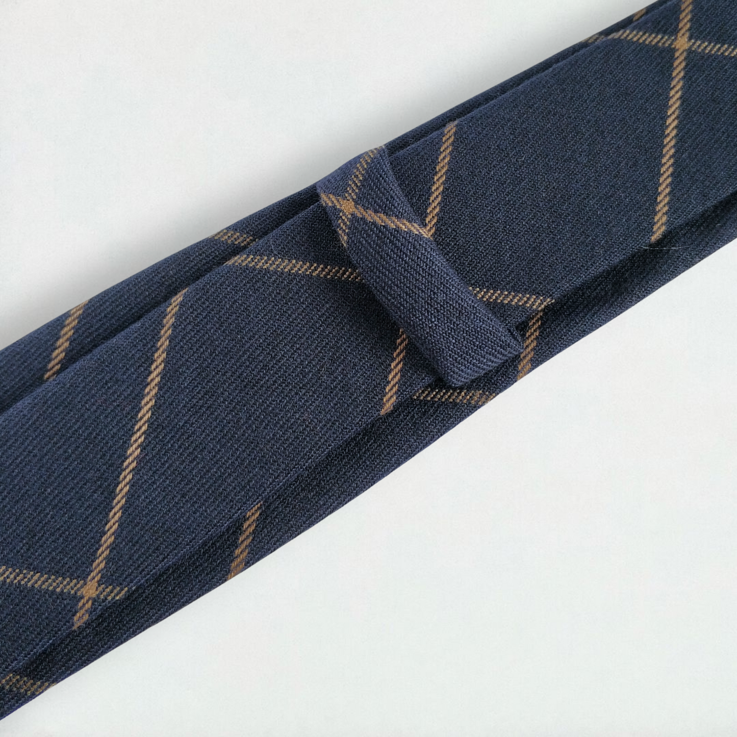 Milton Checkered Skinny Tie in Navy
