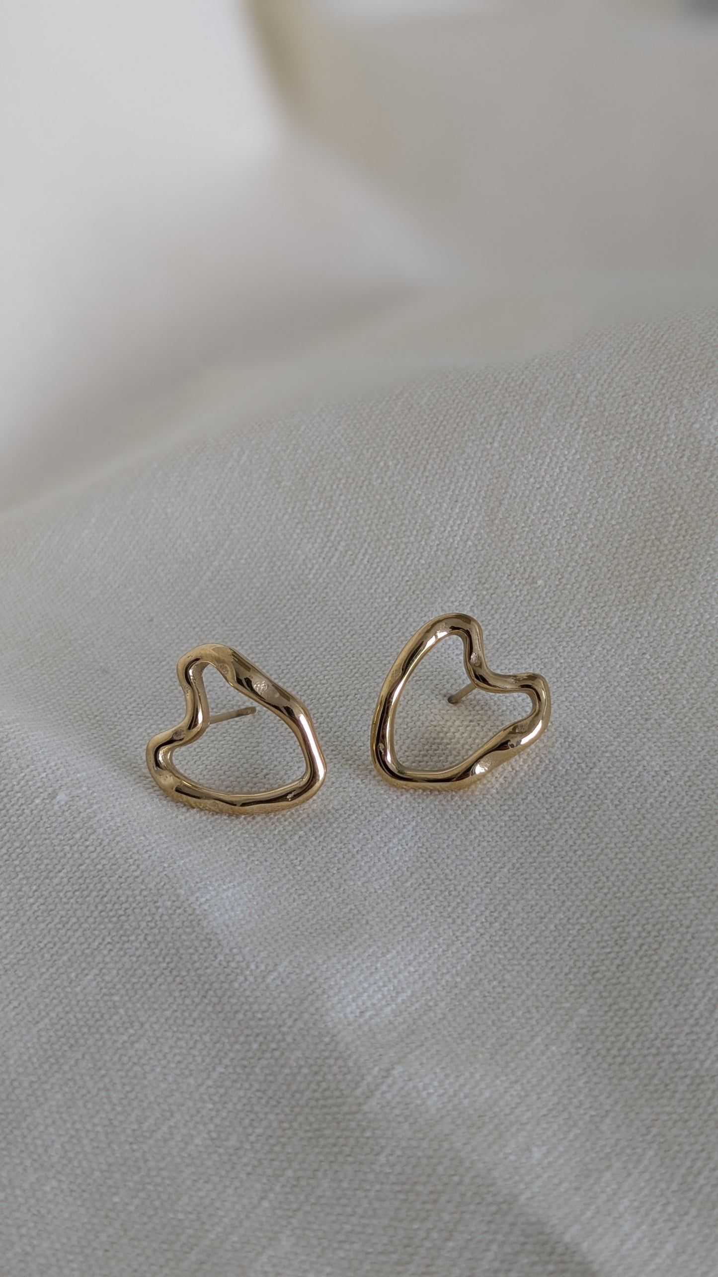 Rach Heart Earrings in Gold
