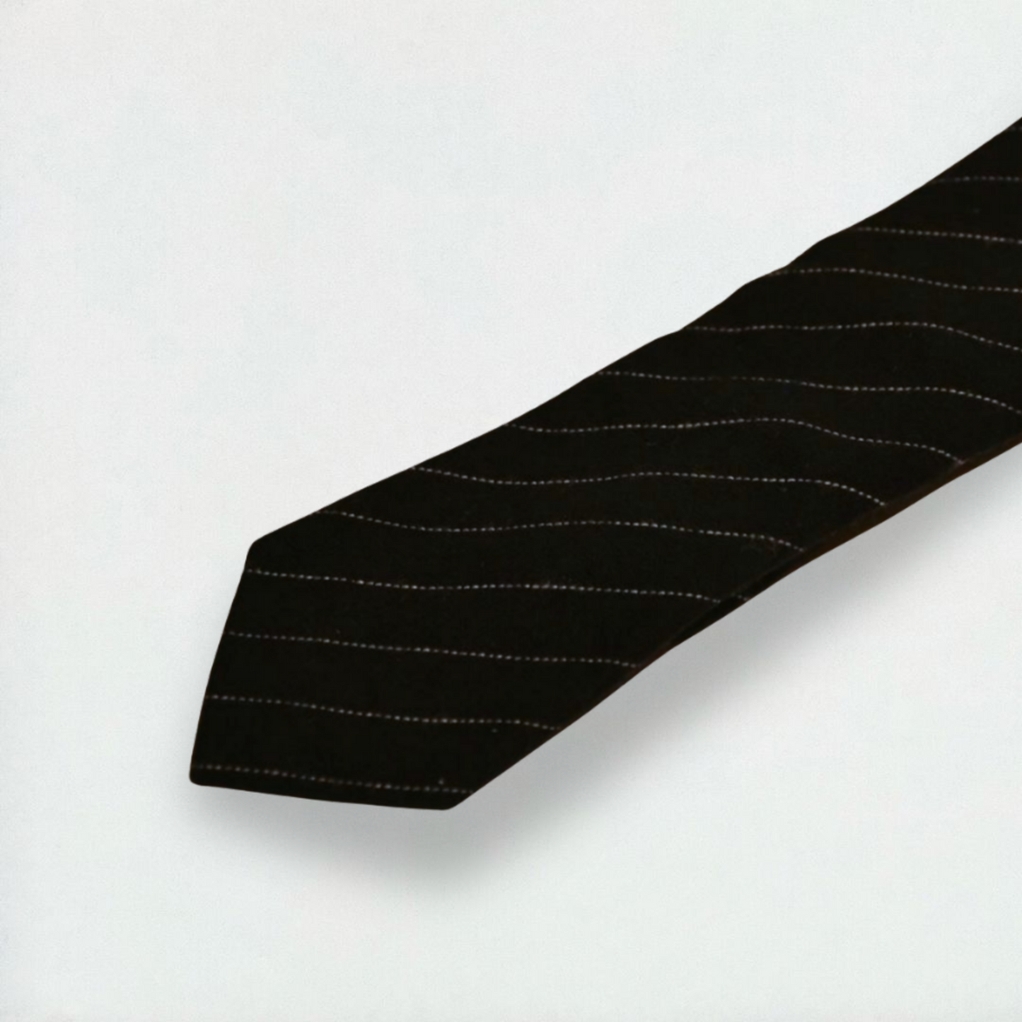 Sidney Striped Skinny Tie in Black
