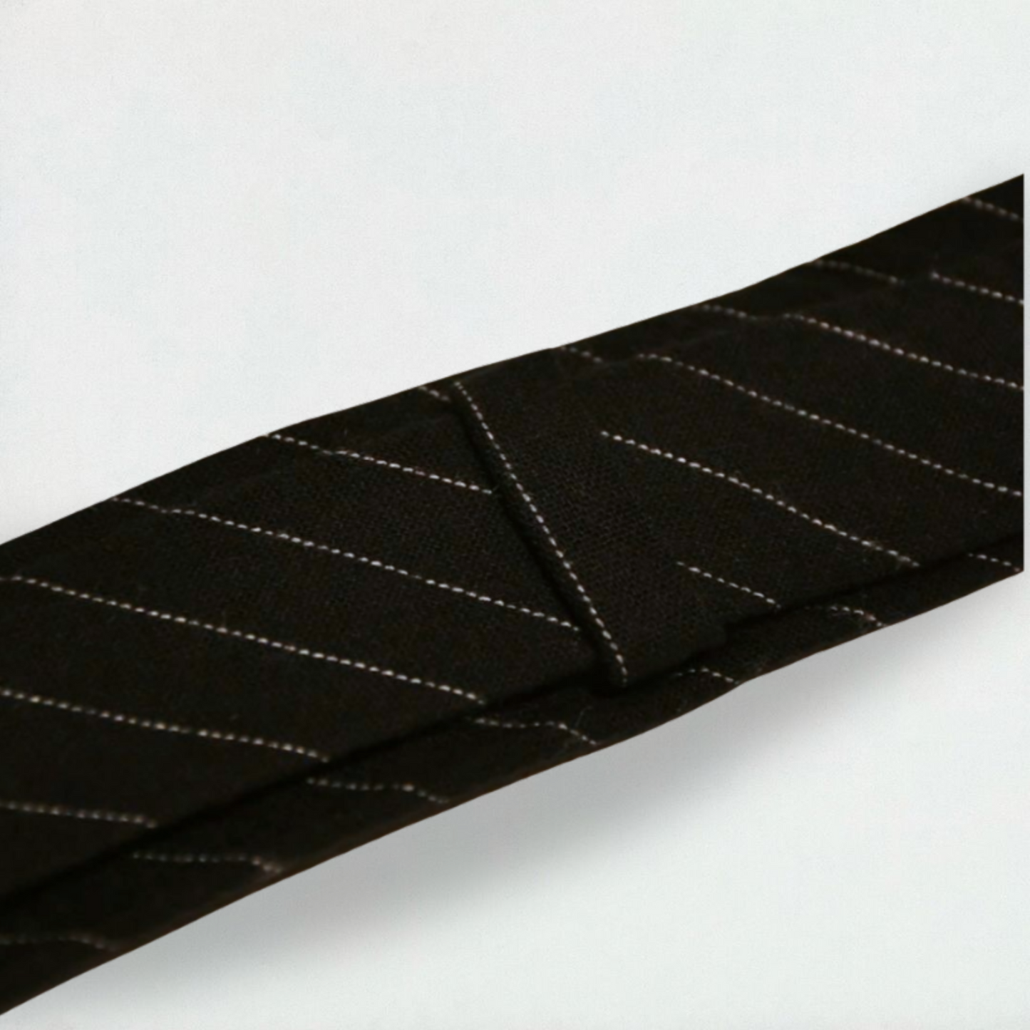 Sidney Striped Skinny Tie in Black