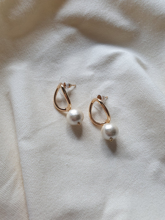 Malgosia Pearl Drop Earrings